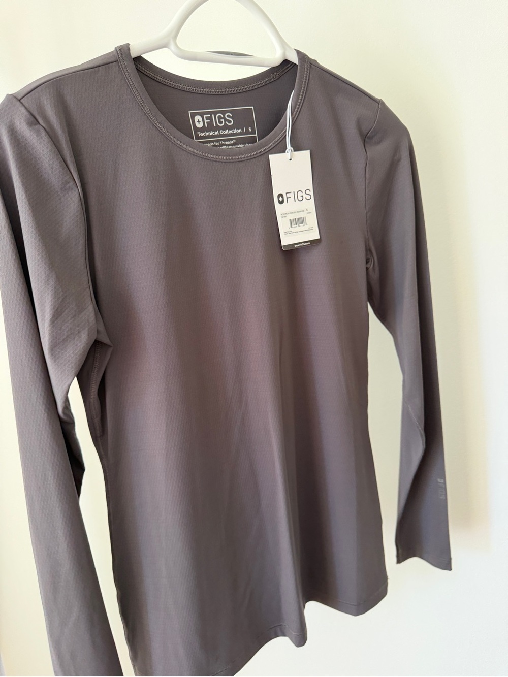 Figs underscrub top S